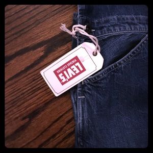 NWT Levis LVC women’s overalls